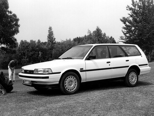 Toyota Camry 2 поколение, универсал (06.1986 - 06.1991)